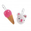 J07918-kit-creatif-porte-cles-en-crochet